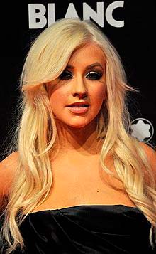 Christina Aguilera - vooxpopuli.com