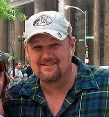 Larry the Cable Guy shirtless - vooxpopuli.com